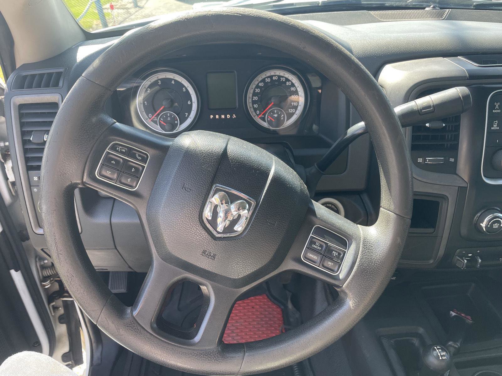 Used 2015 RAM 3500 Tradesman w/ Chrome Appearance Group image 12