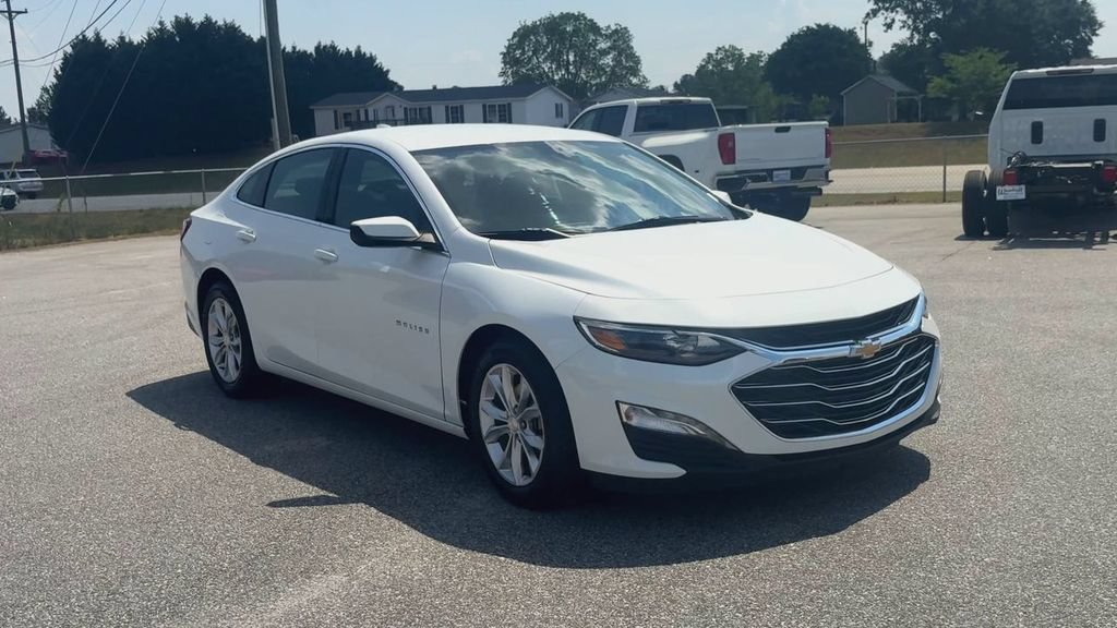 Certified 2022 Chevrolet Malibu LT FWD image 2