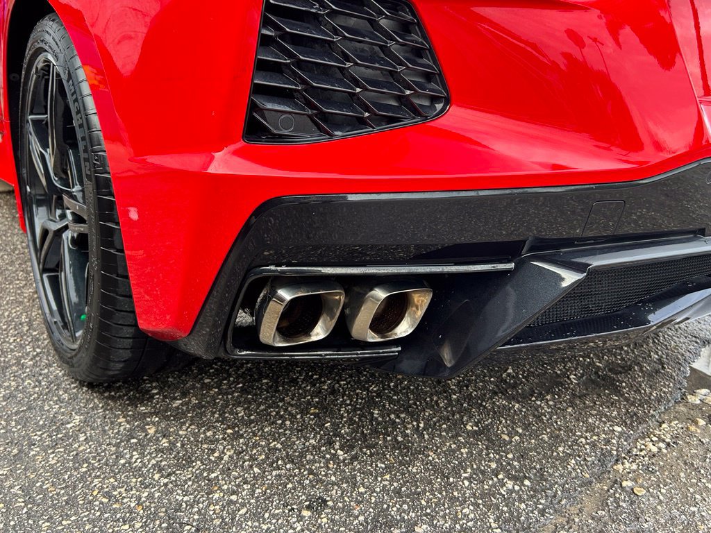 Used 2021 Chevrolet Corvette Stingray Premium Conv w/ Z51 Performance Package RWD image 15