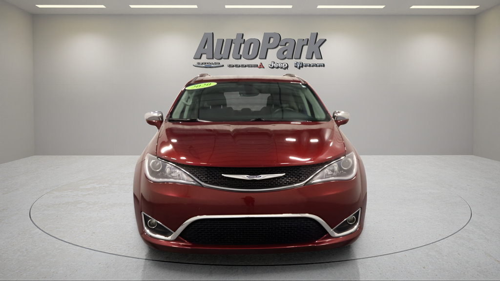 Used 2020 Chrysler Pacifica Limited w/ 8-pass Seating Package FWD image 2