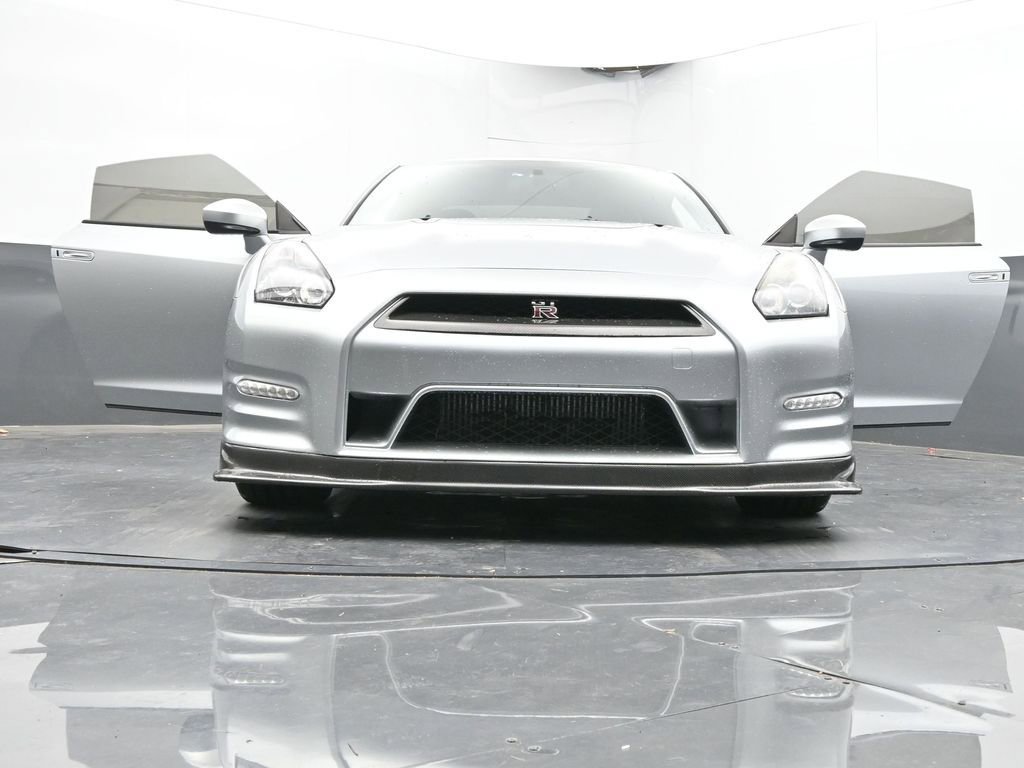 Used 2012 Nissan GT-R Premium AWD/4WD image 69