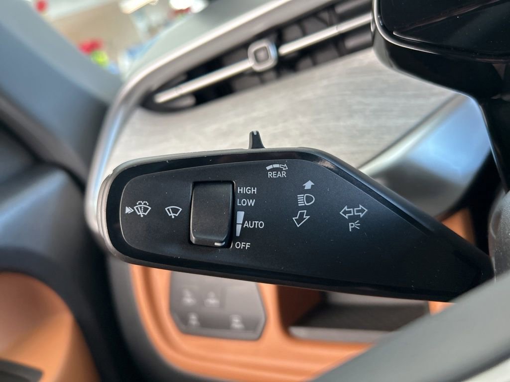 New 2025 Volkswagen ID. Buzz Pro S image 22