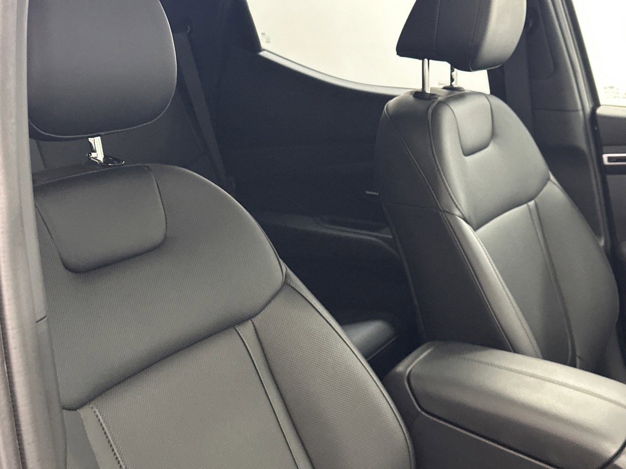 Used 2024 Hyundai Santa Cruz Night image 11