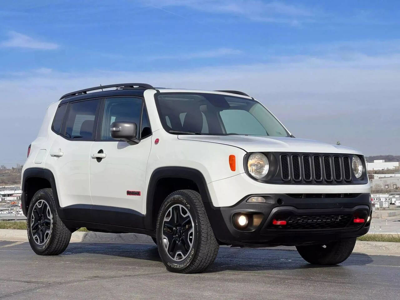 Used 2015 Jeep Renegade Trailhawk w/ Safety & Security Group I AWD/4WD image 1