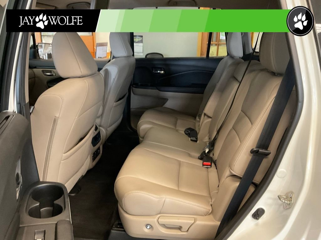 Used 2017 Honda Pilot Touring image 24