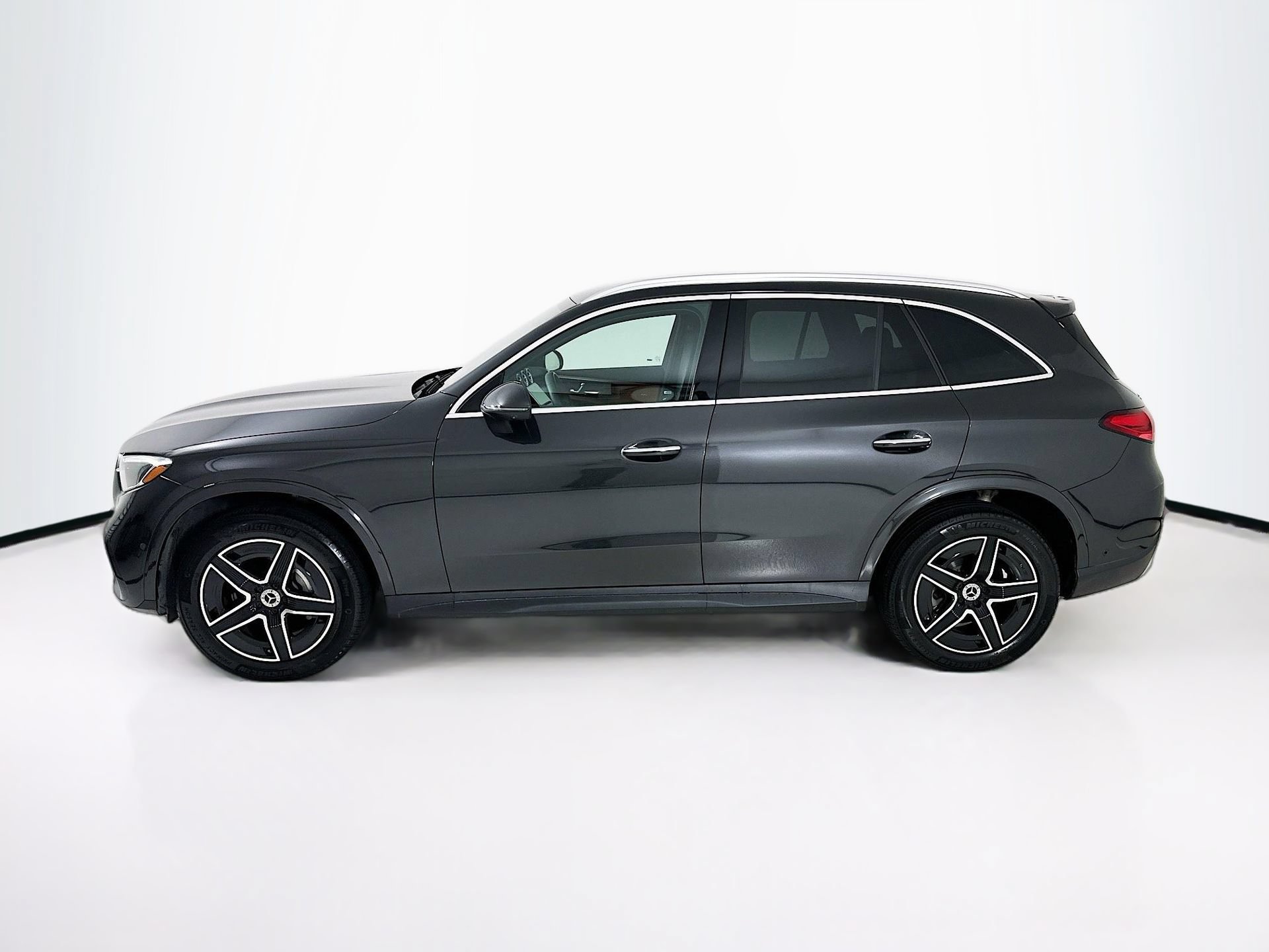 Certified 2026 Mercedes-Benz GLC 300 image 5