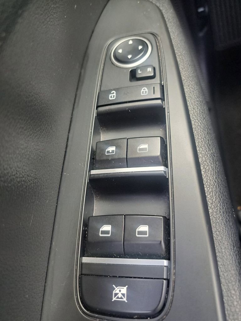 Used 2024 Kia Forte LXS image 16