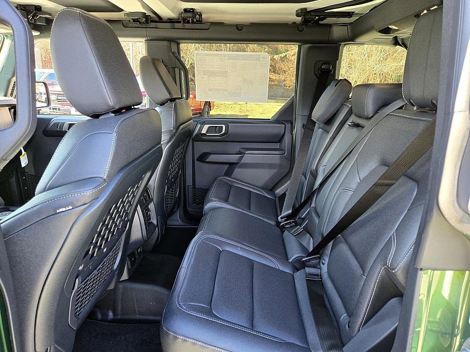 New 2025 Ford Bronco Badlands w/ Sasquatch Package image 13