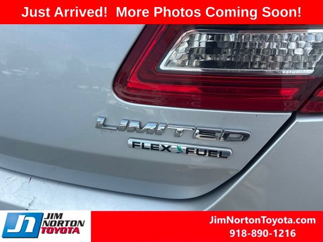 Used 2016 Ford Taurus Limited FWD image 4