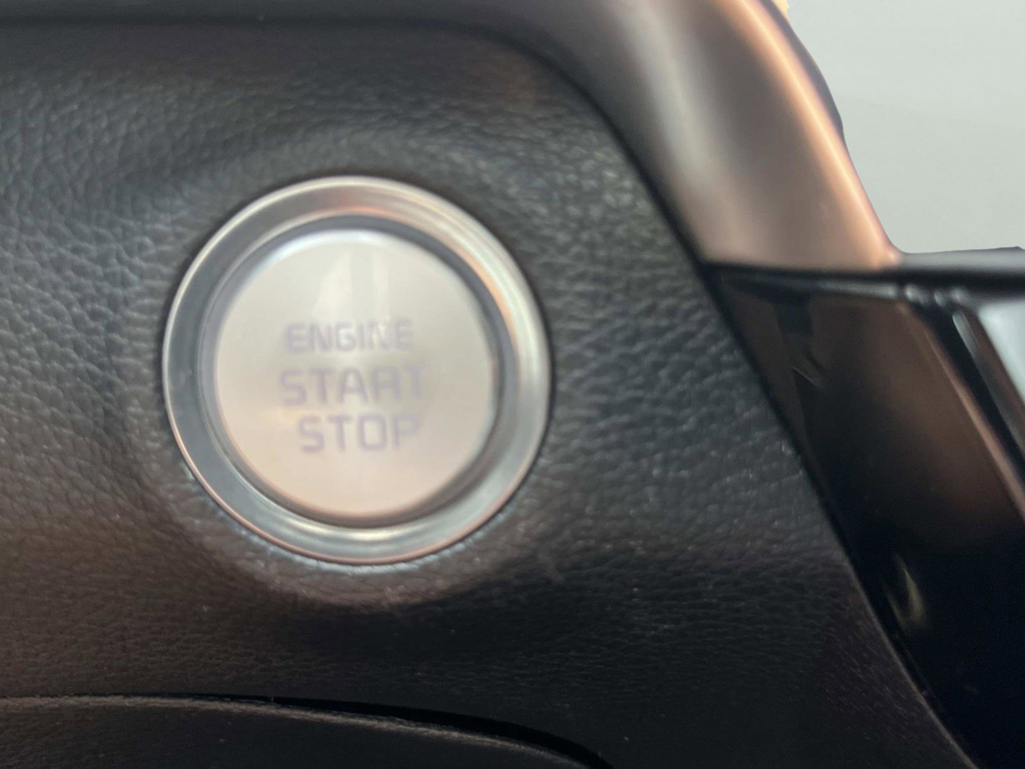 Used 2022 Kia Telluride SX w/ SX Prestige Package image 41