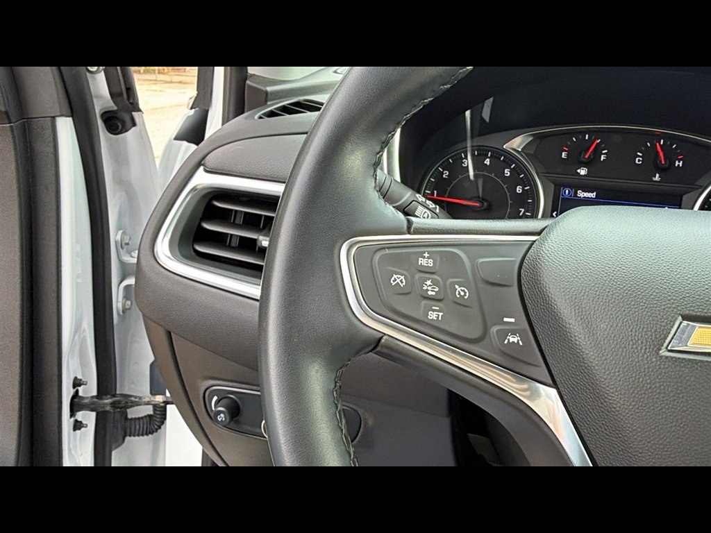 Used 2024 Chevrolet Equinox LT w/ LPO, Floor Liner Package FWD image 13