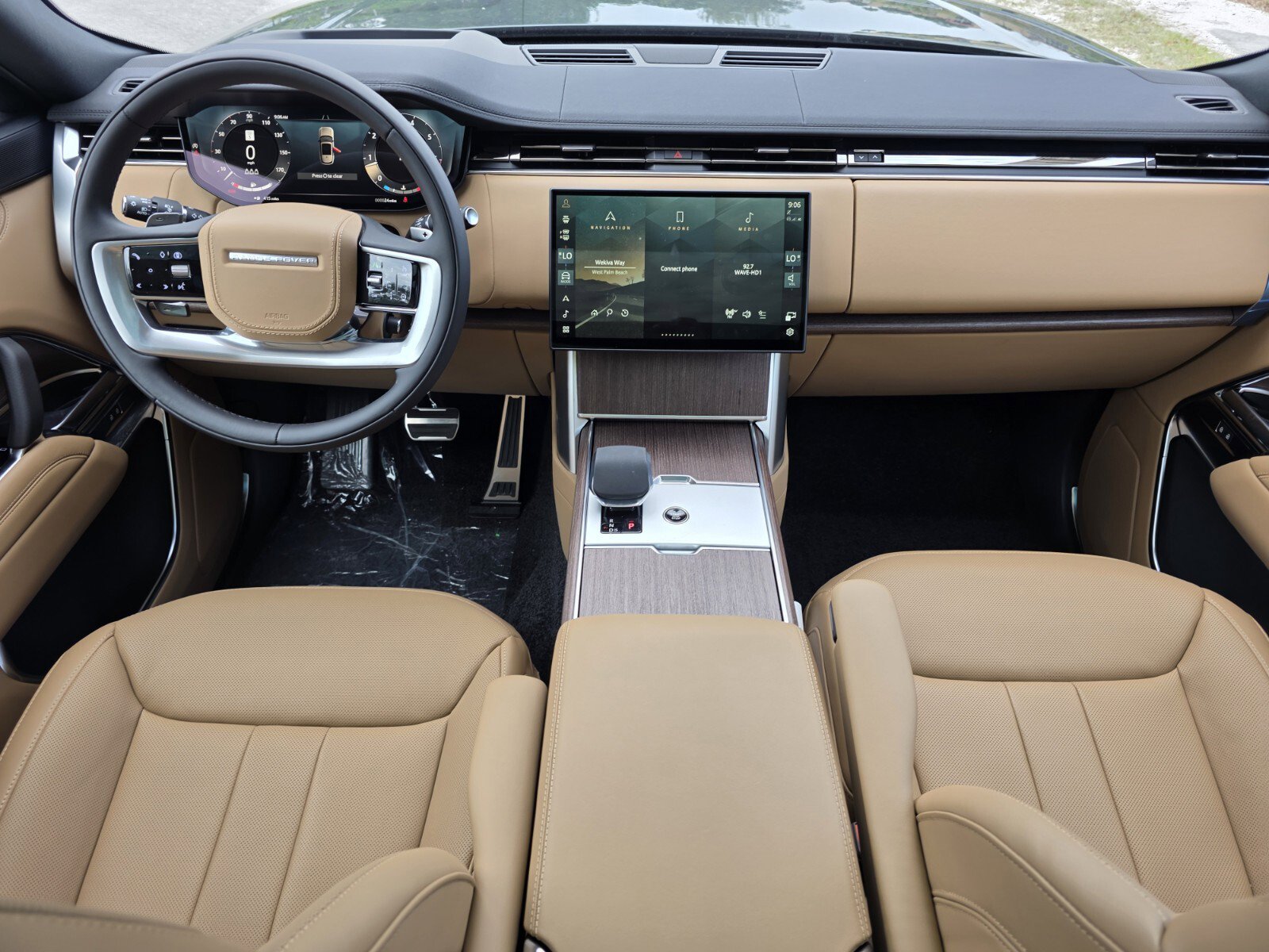 New 2026 Land Rover Range Rover SE AWD/4WD image 4