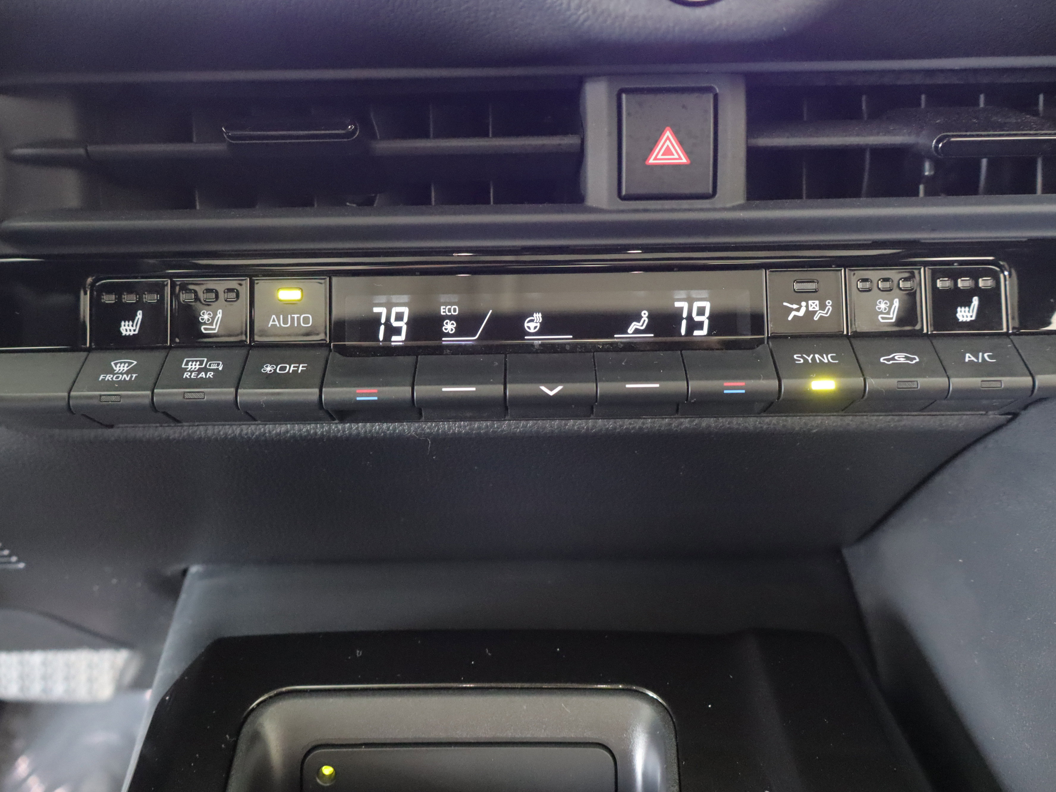 Used 2024 Toyota Crown Platinum AWD/4WD image 16