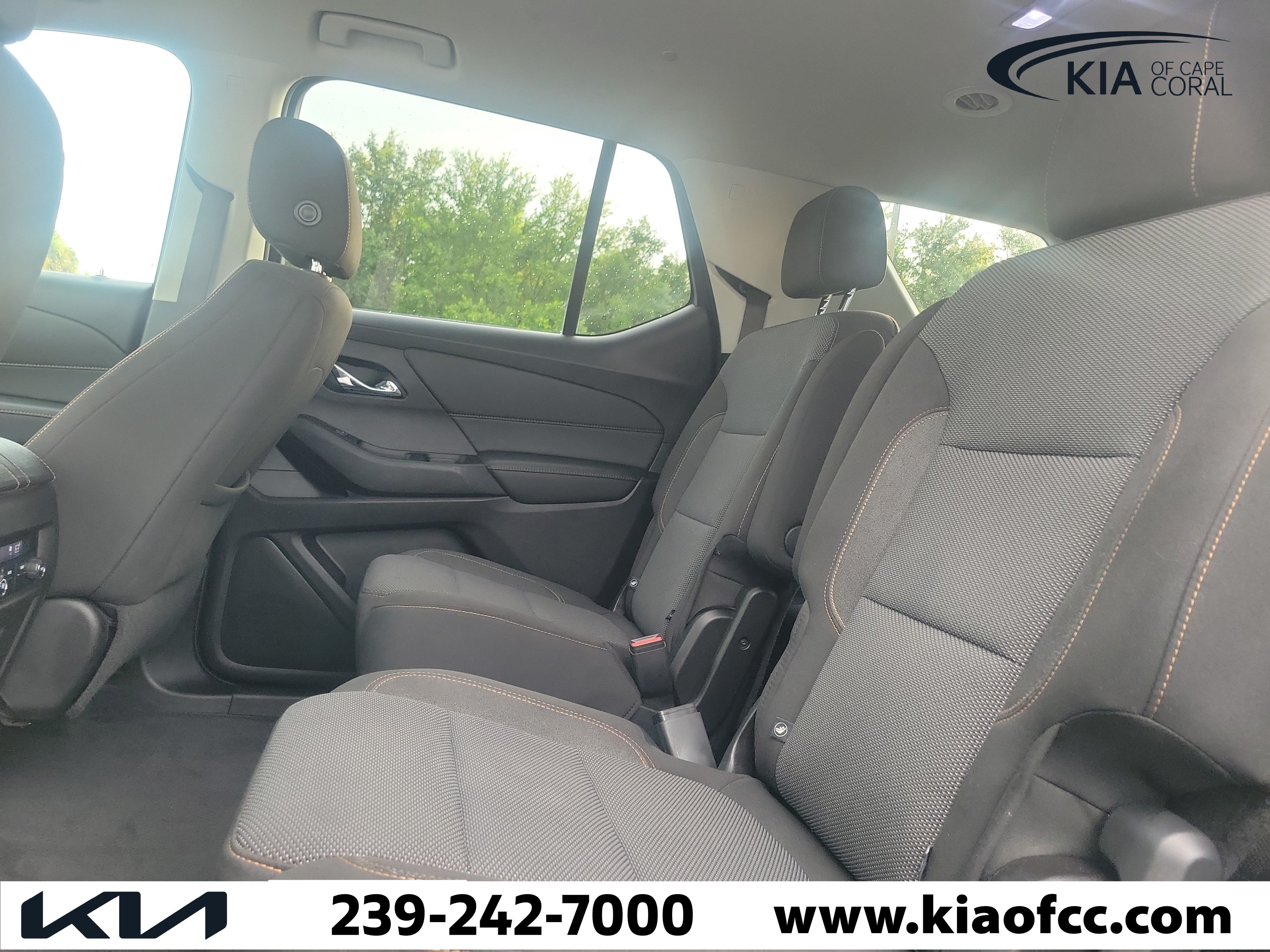 Used 2019 Chevrolet Traverse LT FWD image 15