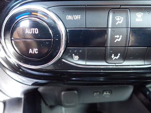 Used 2025 Chevrolet Trax RS image 25