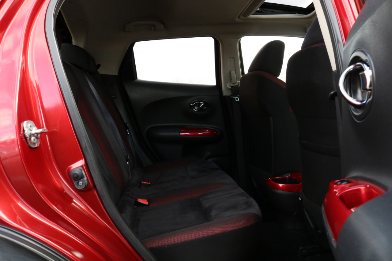 Used 2015 Nissan Juke SV w/ Cold Weather Package image 36