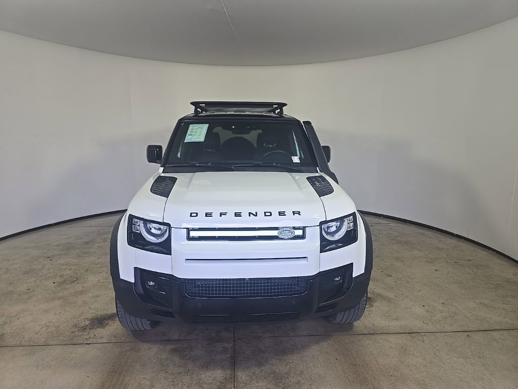 Used 2023 Land Rover Defender 110 S image 3