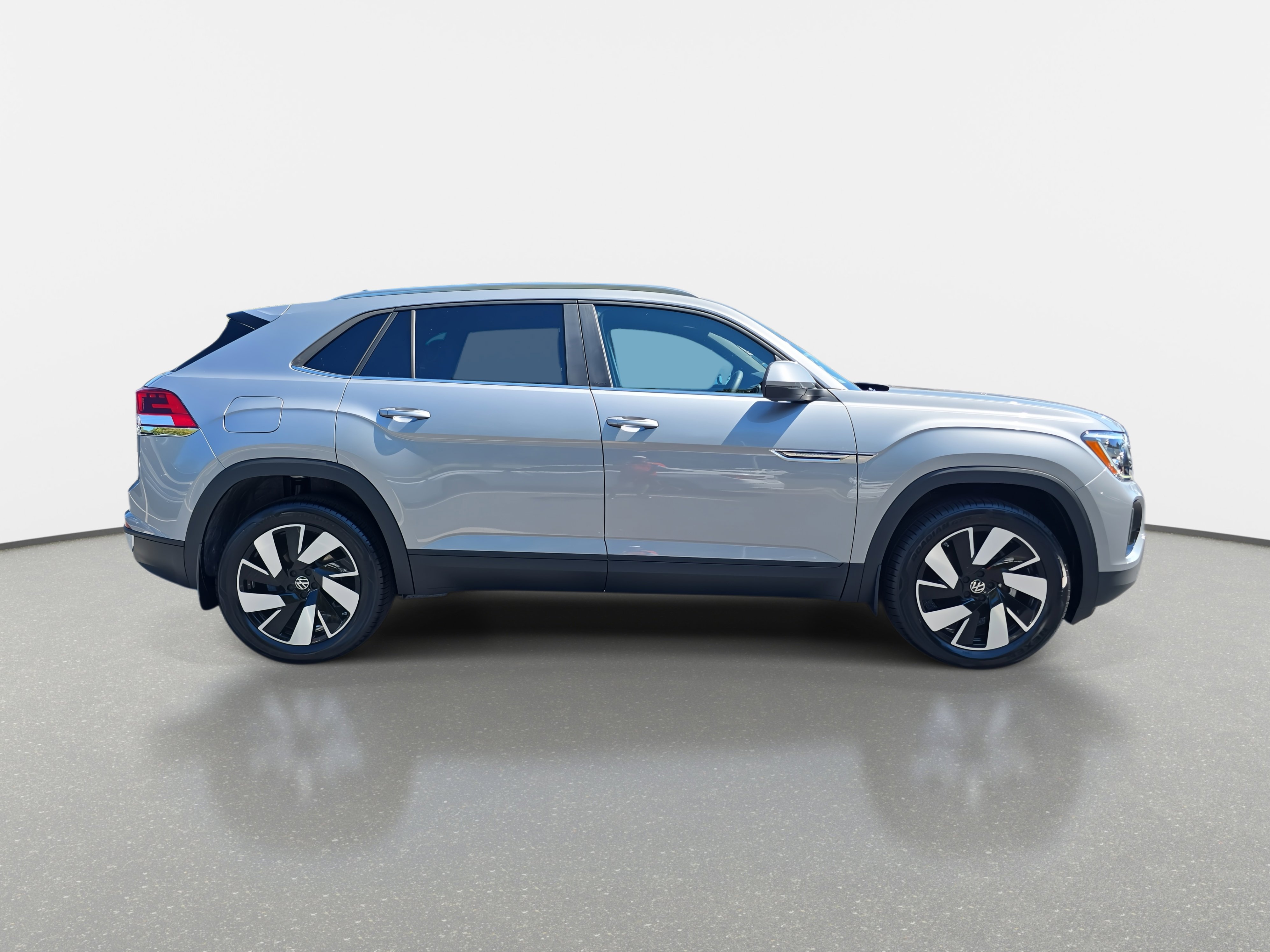 New 2026 Volkswagen Atlas Cross Sport SE image 2