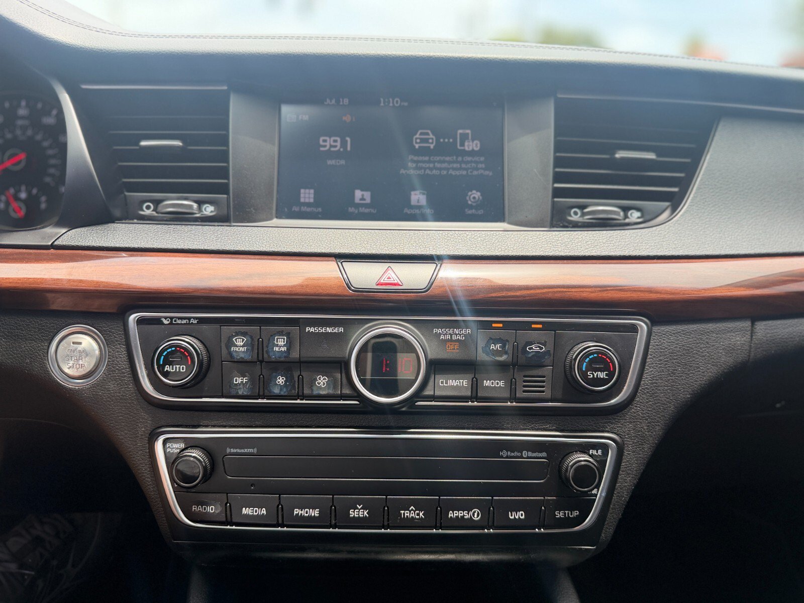 Used 2018 Kia Cadenza Premium FWD image 19
