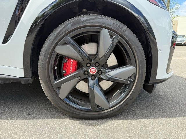 Certified 2022 Jaguar F-PACE SVR image 11