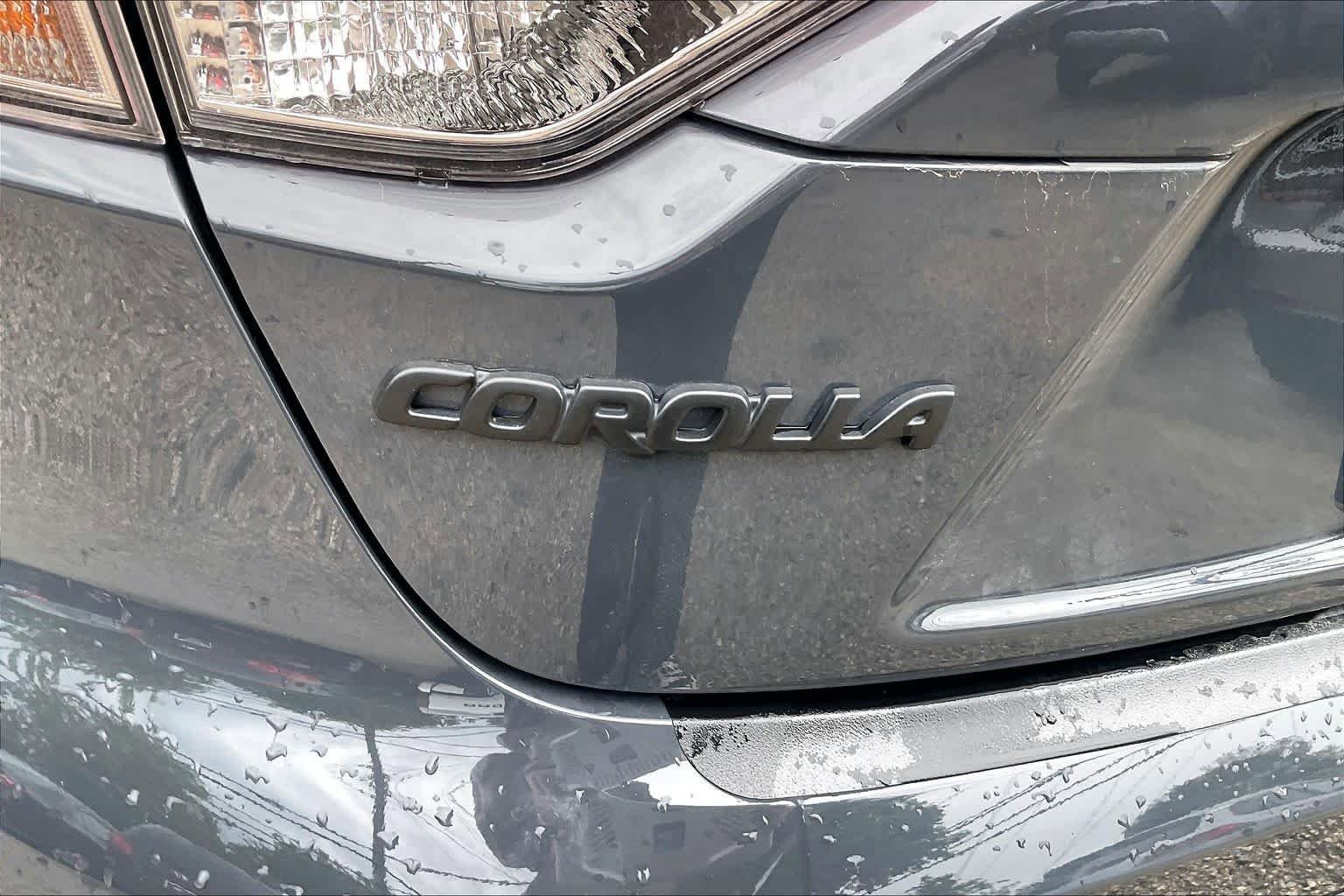 Used 2025 Toyota Corolla SE FWD image 30