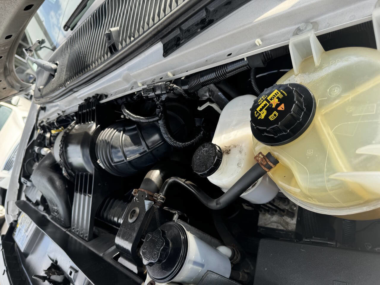 Used 2014 Ford E-150 and Econoline 150 w/ Commercial Cargo Van Package image 33