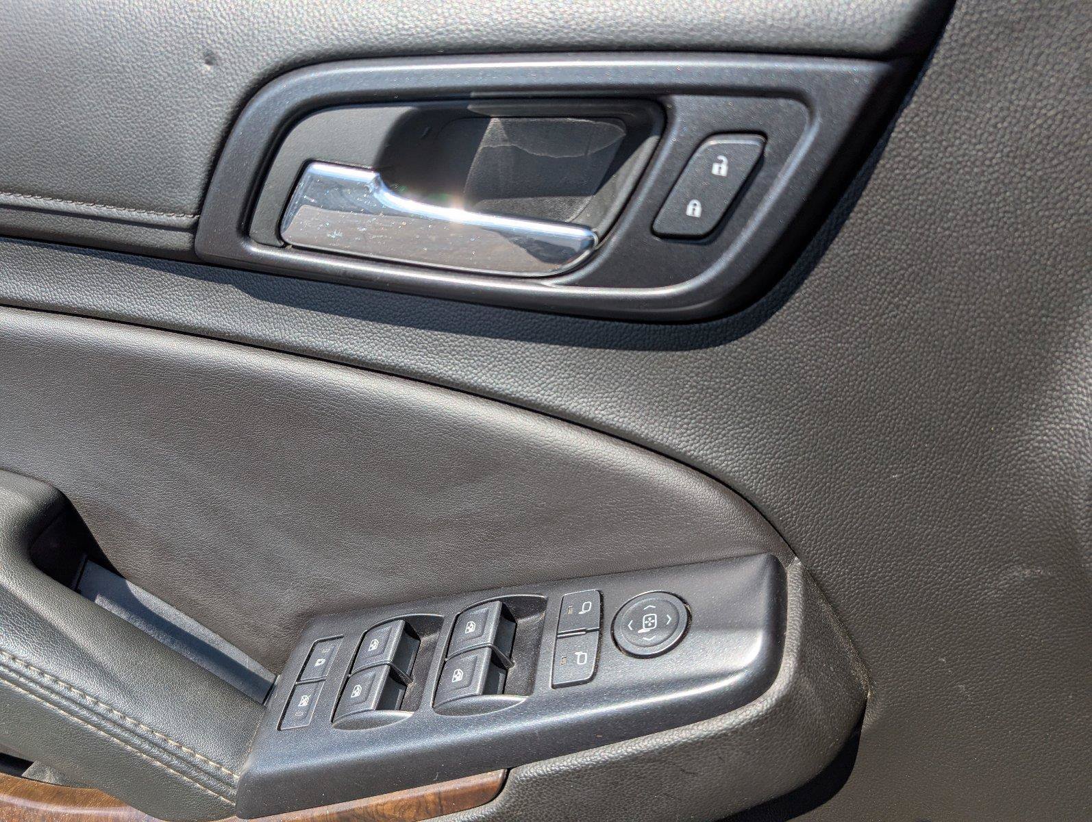 Used 2019 Chevrolet Tahoe LT AWD/4WD image 17