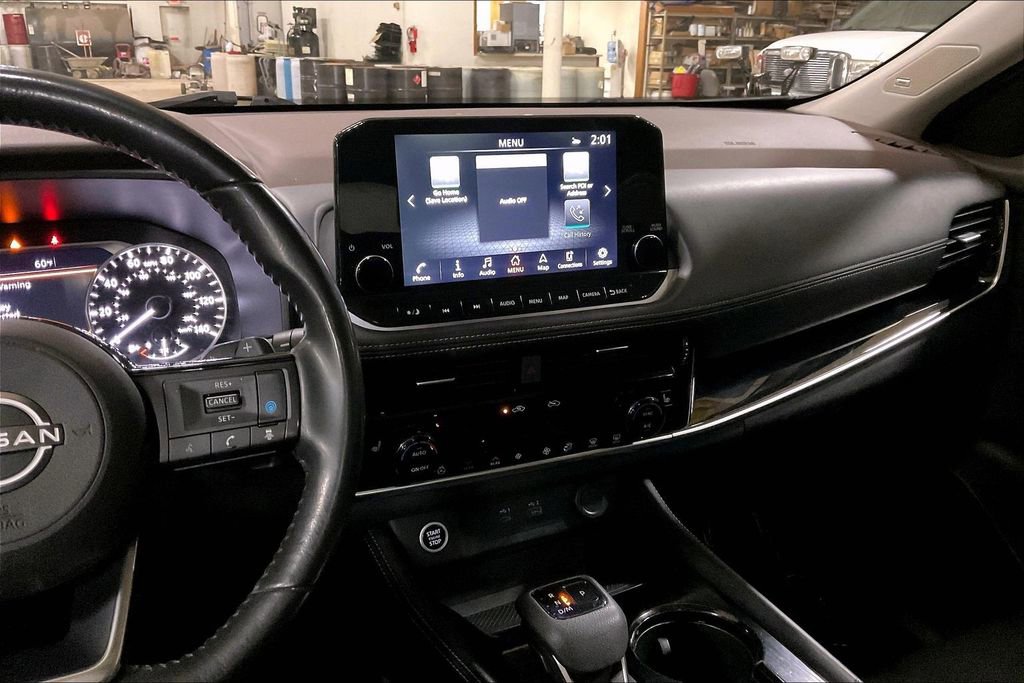 Used 2023 Nissan Rogue SL w/ SL Premium Package image 6