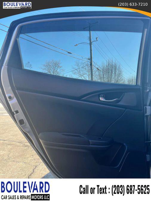 Used 2018 Honda Civic Sport image 10