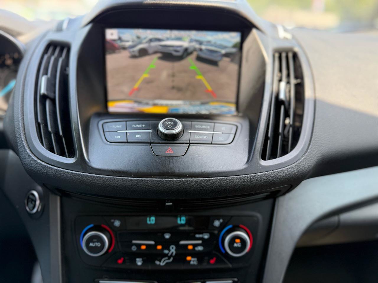 Used 2019 Ford Escape SE AWD/4WD image 13