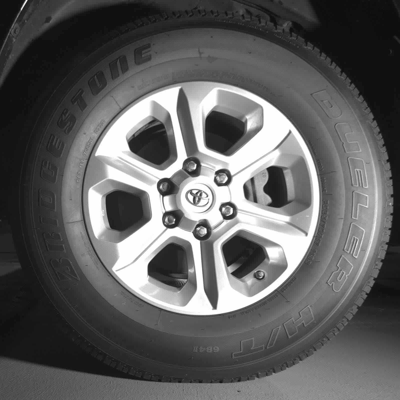 Used 2020 Toyota 4Runner SR5 image 10