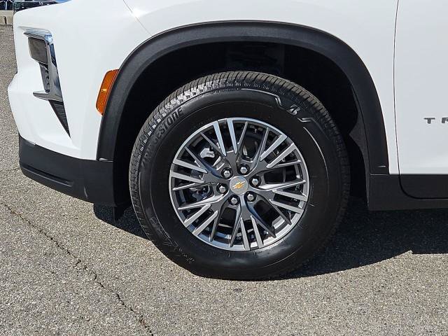 New 2027 Chevrolet Traverse LT w/ LPO, Cargo Package FWD image 33