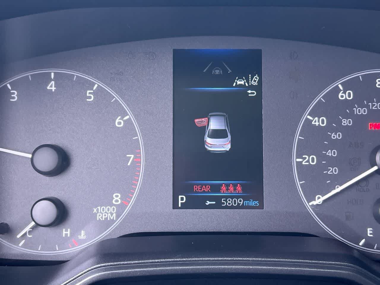 Used 2025 Toyota Corolla LE FWD image 15