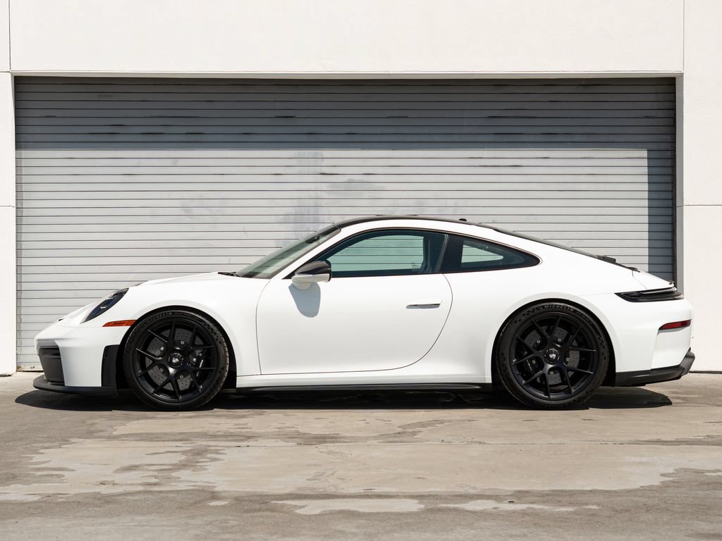 Certified 2026 Porsche 911 GT3 RWD image 2