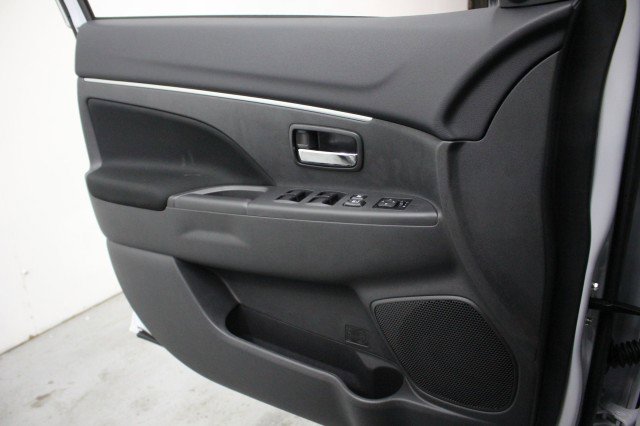 New 2026 Mitsubishi Outlander Sport LE AWD/4WD image 15