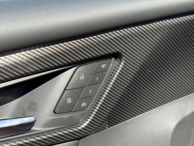 New 2026 Chevrolet Traverse High Country w/ LPO, Floor Liner Package image 9