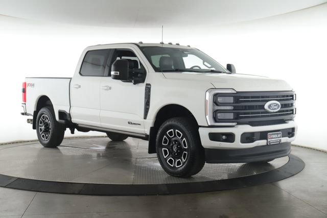 Used 2026 Ford F250 Platinum AWD/4WD image 2