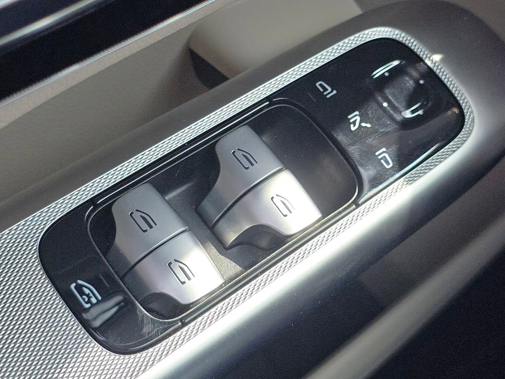 Certified 2026 Mercedes-Benz GLC 300 4MATIC image 27