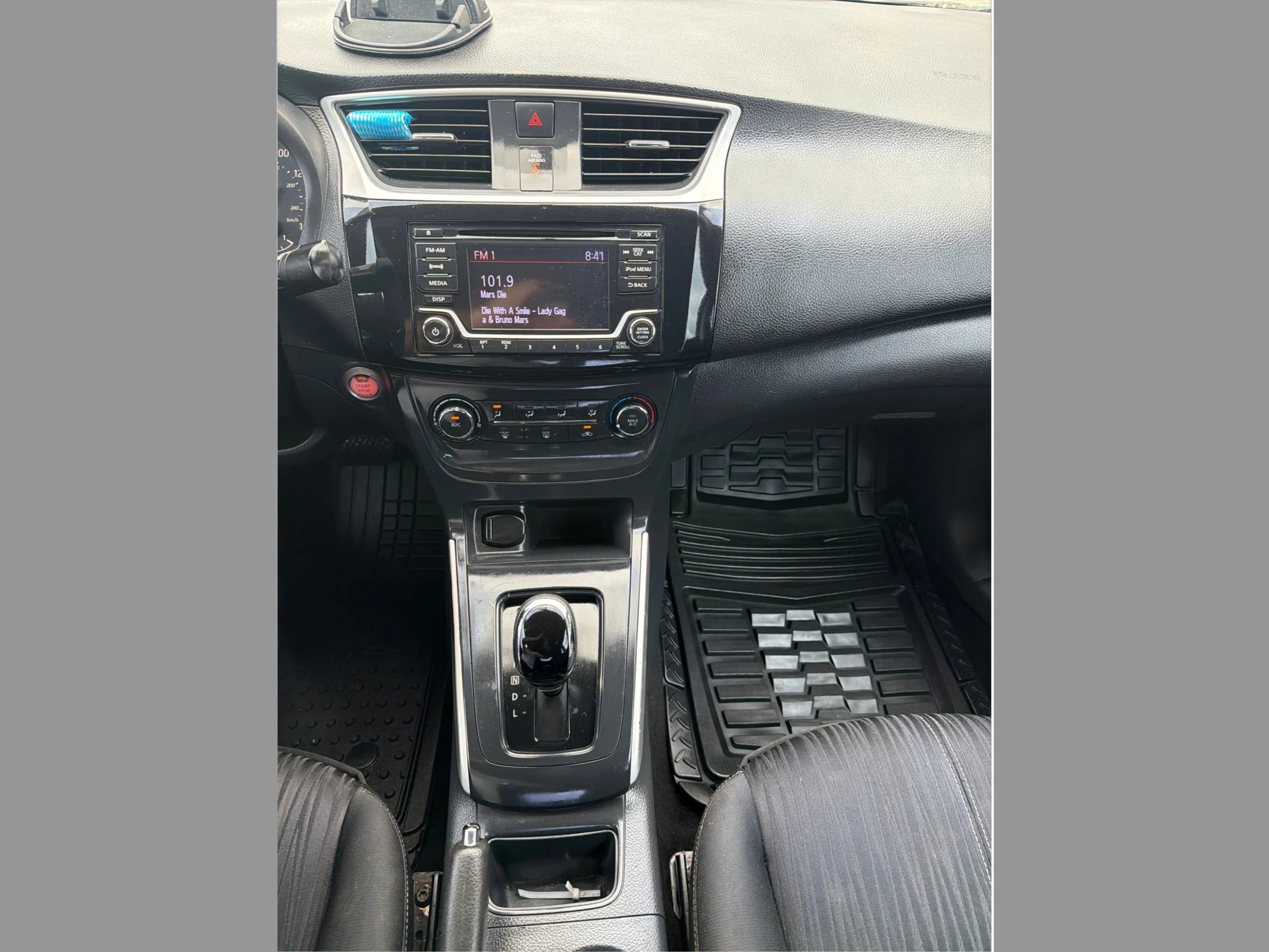 Used 2017 Nissan Sentra SV FWD image 21