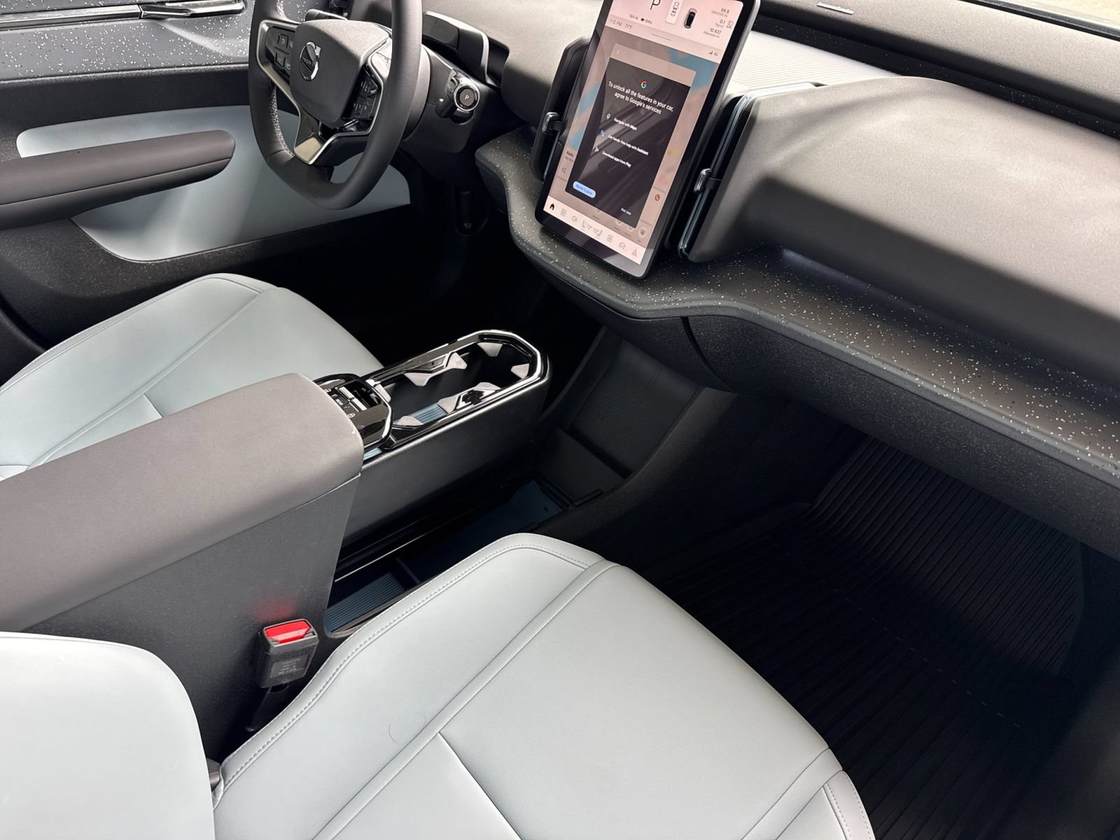 Certified 2025 Volvo EX30 Ultra w/ Protection Package Premier AWD/4WD image 20