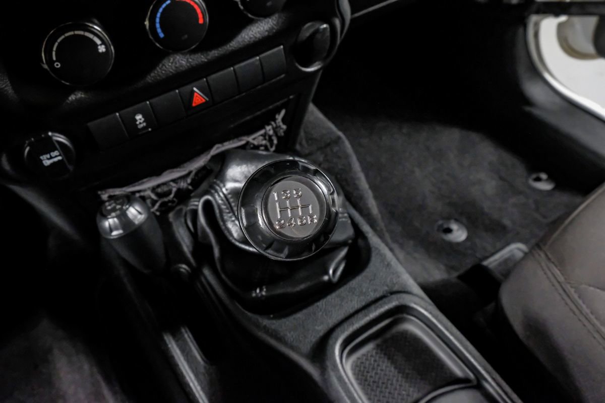 Used 2018 Jeep Wrangler Sport image 20