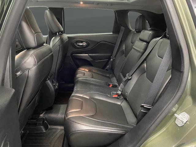Used 2019 Jeep Cherokee Latitude Plus w/ Comfort/Convenience Group image 31