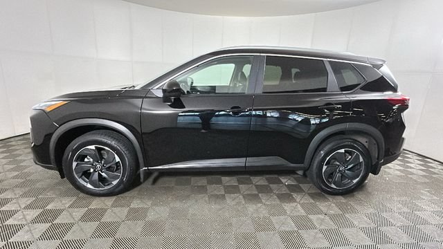 Used 2024 Nissan Rogue SV w/ SV Premium Package AWD/4WD image 5
