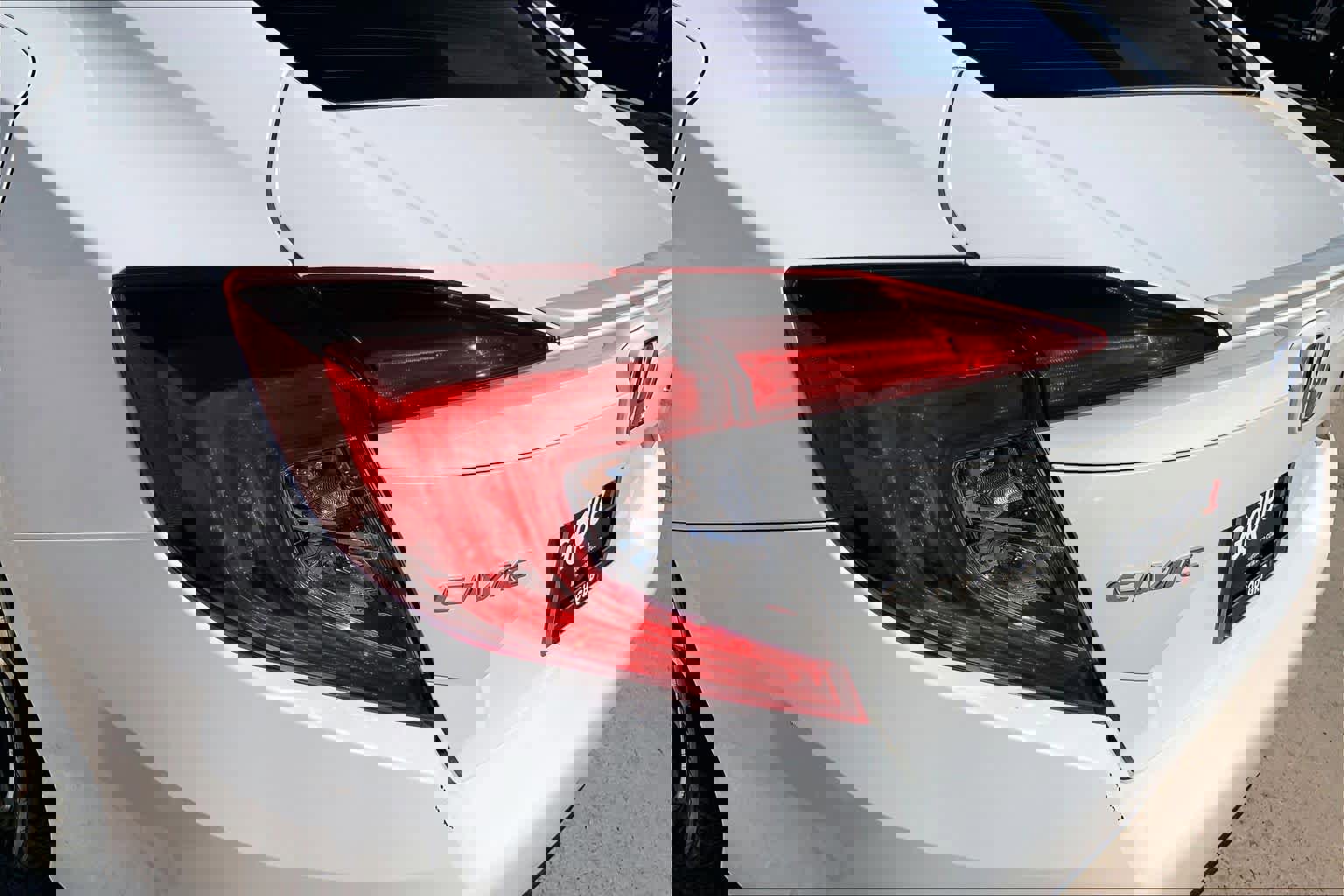 Used 2017 Honda Civic Touring image 29