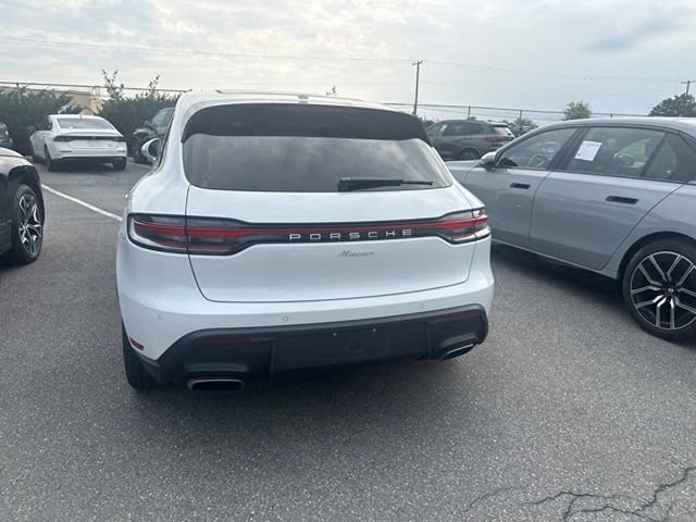Used 2024 Porsche Macan AWD/4WD image 11