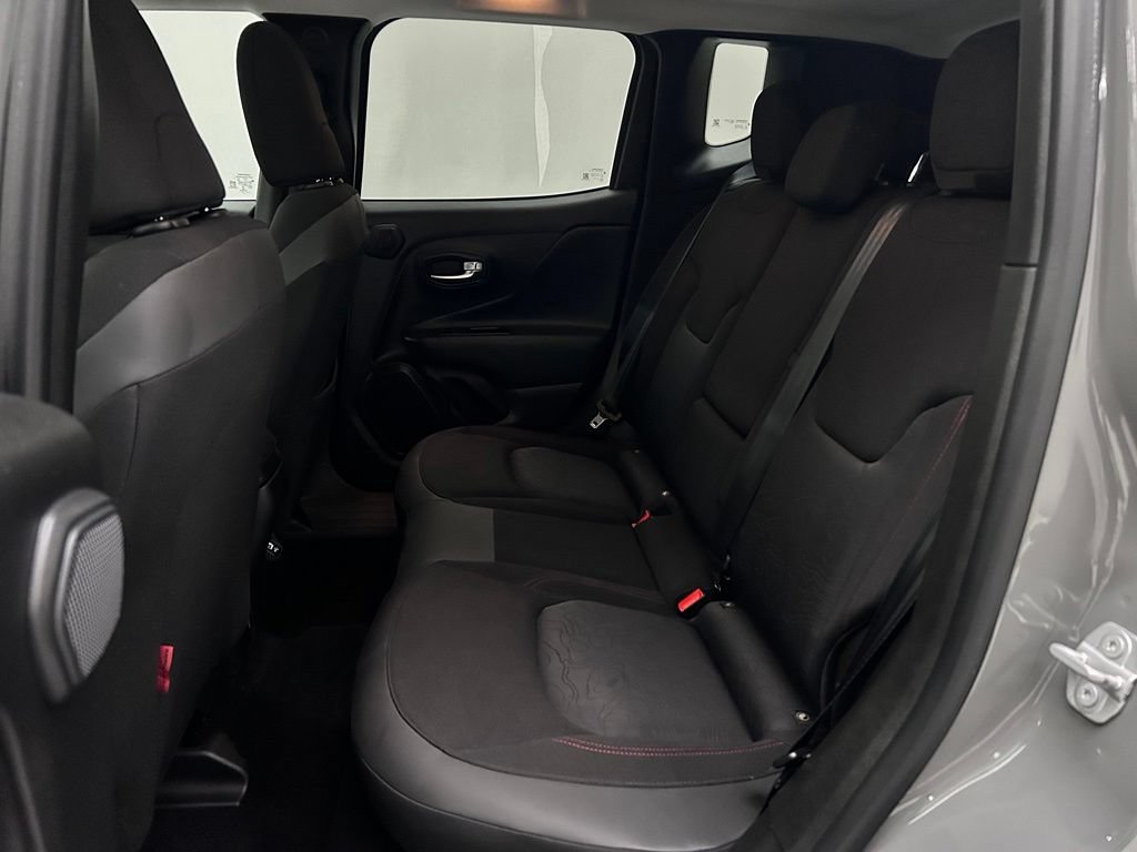 Certified 2022 Jeep Renegade Trailhawk w/ Sun/Sound Group AWD/4WD image 14