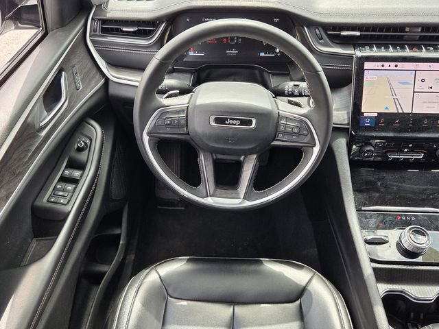 Certified 2024 Jeep Grand Cherokee L Limited w/ Black Appearance Package AWD/4WD image 6