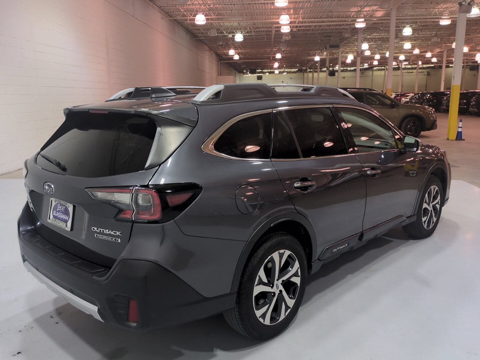 Certified 2022 Subaru Outback Touring XT AWD/4WD image 3