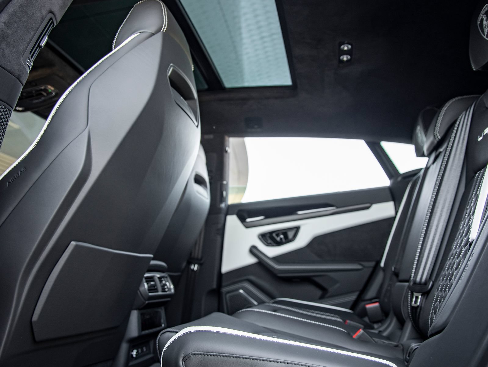 Used 2024 Lamborghini Urus S AWD/4WD image 41