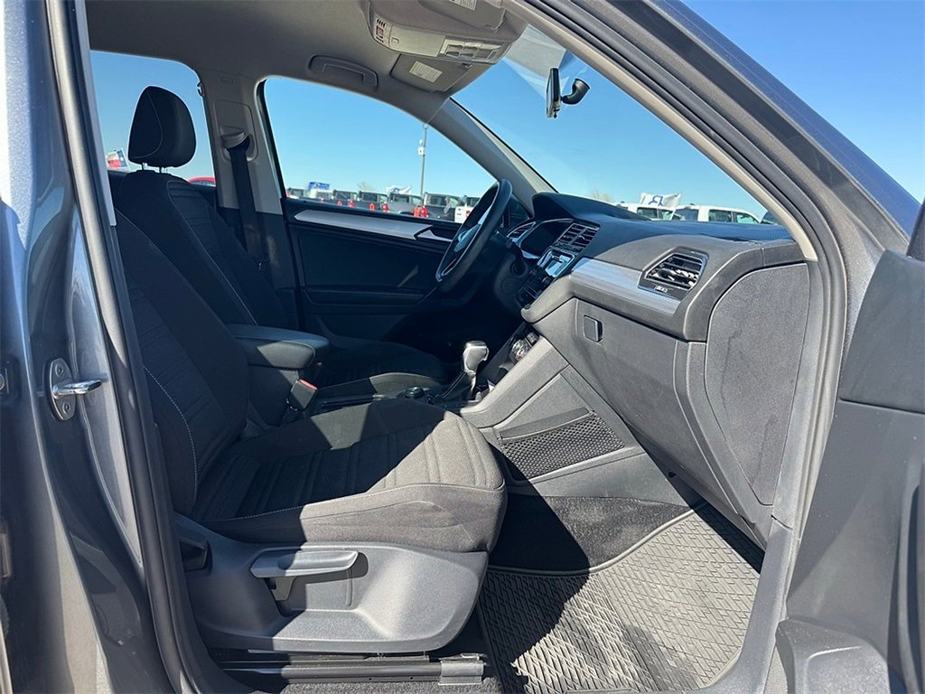 Used 2022 Volkswagen Tiguan S image 10